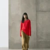 Asymmetrischer Strickpullover Asymmetrischer Strickpullover