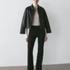 Ausgestellte Hose mit Tasche Ausgestellte Hose mit Tasche