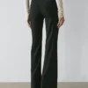 Ausgestellte Hose mit Tasche Ausgestellte Hose mit Tasche