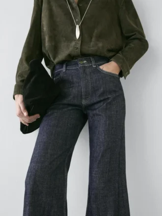 Ausgestellte Jeans mit hoher Taille