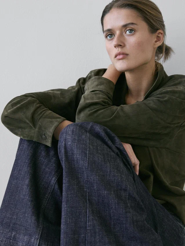 Ausgestellte Jeans mit hoher Taille Ausgestellte Jeans mit hoher Taille