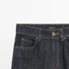 Ausgestellte Jeans mit hoher Taille Ausgestellte Jeans mit hoher Taille