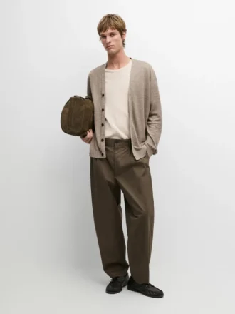 Baumwoll-Hose mit doppelten Abnähern Baumwoll-Hose mit doppelten Abnähern