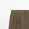 Baumwoll-Hose mit doppelten Abnähern Baumwoll-Hose mit doppelten Abnähern