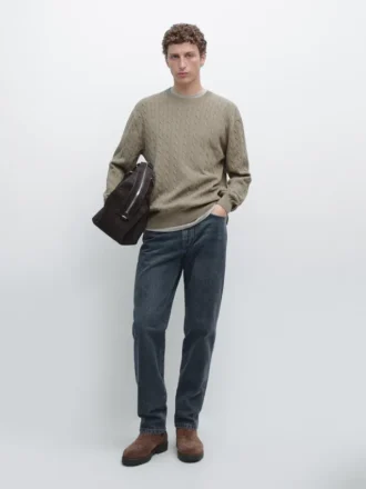 Baumwoll-Pullover mit Zopfmuster Baumwoll-Pullover mit Zopfmuster