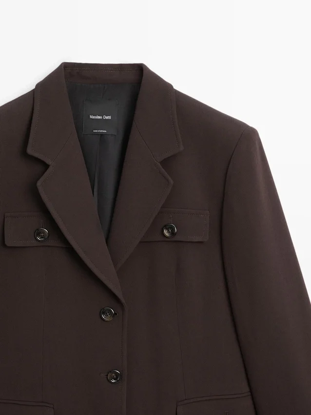 Blazer mit Taschen und Reverskragen Blazer mit Taschen und Reverskragen