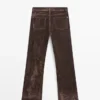 Bootcut-Jeans mit hoher Taille und Flock-Finish Bootcut-Jeans mit hoher Taille und Flock-Finish