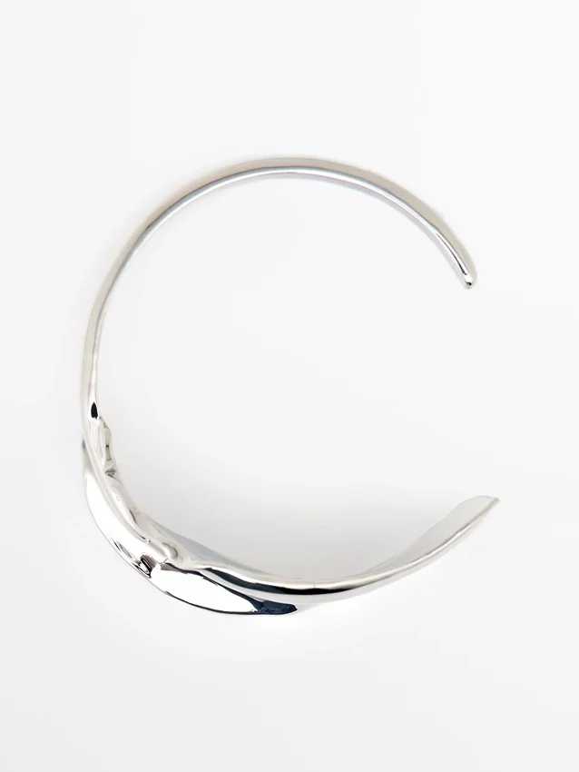 Breites, strukturiertes Armband Breites, strukturiertes Armband