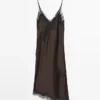 Camisole-Kleid mit Spitzendetails