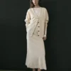 Cardigan aus Alpaka und Wolle mit V-Ausschnitt Cardigan aus Alpaka und Wolle mit V-Ausschnitt