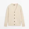 Cardigan aus Alpaka und Wolle mit V-Ausschnitt Cardigan aus Alpaka und Wolle mit V-Ausschnitt