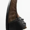 Deck-Schuhe aus kontrastierendem Leder Deck-Schuhe aus kontrastierendem Leder