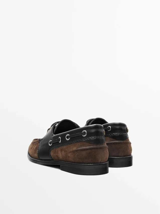 Deck-Schuhe aus kontrastierendem Leder Deck-Schuhe aus kontrastierendem Leder