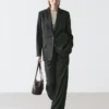 Extrafeiner Zweiknopf-Blazer aus Wolle Extrafeiner Zweiknopf-Blazer aus Wolle