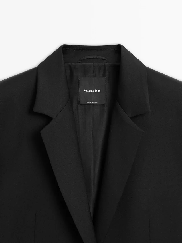 Extrafeiner Zweiknopf-Blazer aus Wolle Extrafeiner Zweiknopf-Blazer aus Wolle