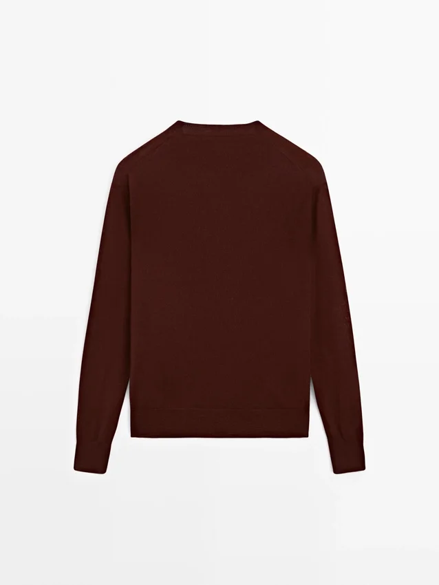Feinstrick-Pullover mit Rundhalsausschnitt aus 100 % Wolle Feinstrick-Pullover mit Rundhalsausschnitt aus 100 % Wolle