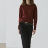 Feinstrick-Pullover mit Rundhalsausschnitt aus 100 % Wolle Feinstrick-Pullover mit Rundhalsausschnitt aus 100 % Wolle