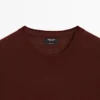 Feinstrick-Pullover mit Rundhalsausschnitt aus 100 % Wolle Feinstrick-Pullover mit Rundhalsausschnitt aus 100 % Wolle
