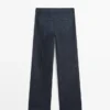 Flare-Fit-Jeans mit hoher Taille und Taschen Flare-Fit-Jeans mit hoher Taille und Taschen