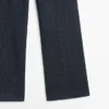 Flare-Fit-Jeans mit hoher Taille und Taschen Flare-Fit-Jeans mit hoher Taille und Taschen
