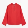 Fließende Bluse mit drapiertem Kragen Fließende Bluse mit drapiertem Kragen