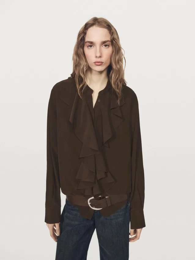 Fließende Bluse mit Rüschen Fließende Bluse mit Rüschen