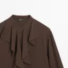 Fließende Bluse mit Rüschen Fließende Bluse mit Rüschen