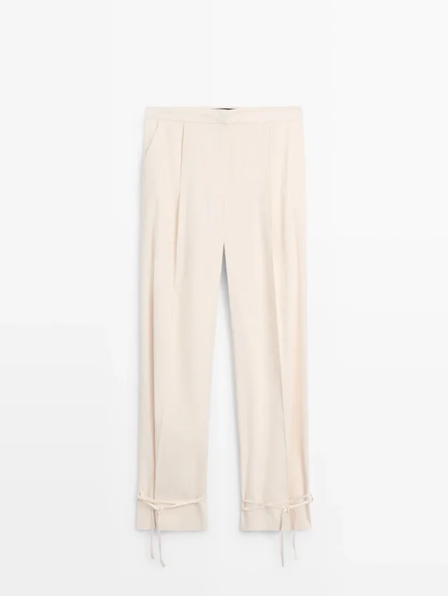 Fließende Hose mit Barrel-Passform Fließende Hose mit Barrel-Passform