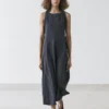 Fließendes Midikleid mit Schnallen Fließendes Midikleid mit Schnallen