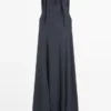 Fließendes Midikleid mit Schnallen Fließendes Midikleid mit Schnallen