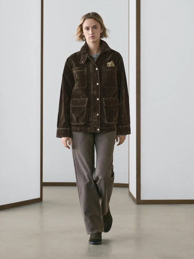 Flock-Jeansjacke mit Kragen Flock-Jeansjacke mit Kragen