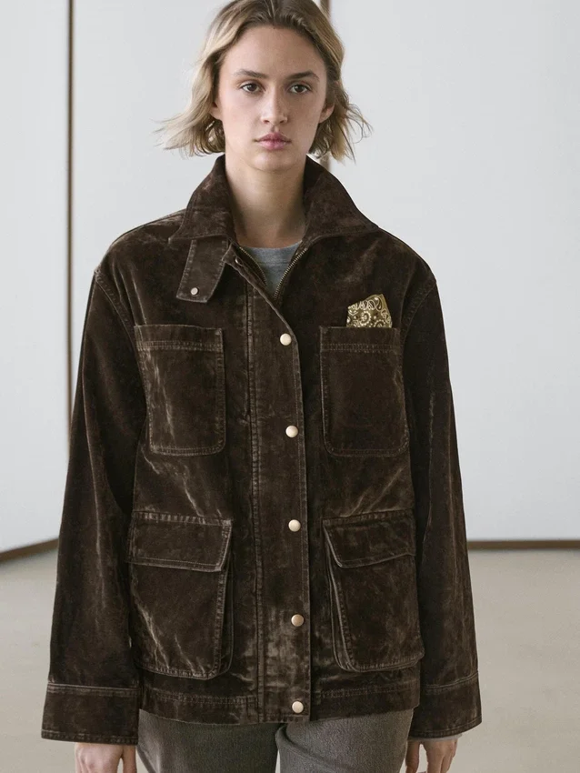 Flock-Jeansjacke mit Kragen Flock-Jeansjacke mit Kragen