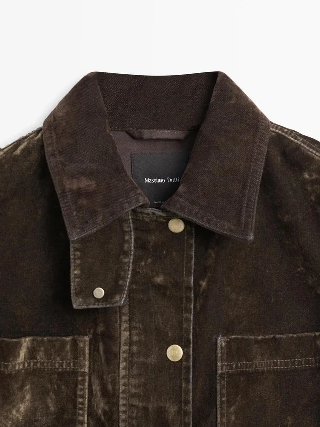 Flock-Jeansjacke mit Kragen Flock-Jeansjacke mit Kragen