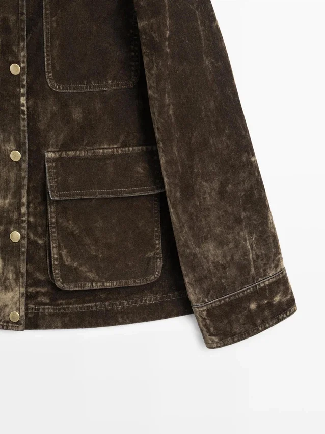 Flock-Jeansjacke mit Kragen Flock-Jeansjacke mit Kragen