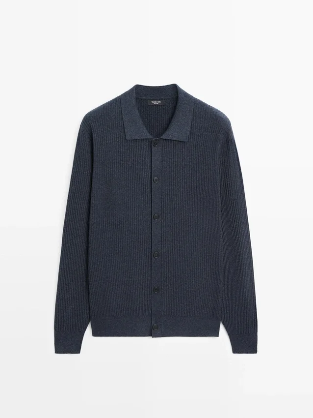 Gerippte Cardigan mit Knöpfen Gerippte Cardigan mit Knöpfen