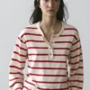 Gestreifter Henley-Pullover aus Baumwollstrick Gestreifter Henley-Pullover aus Baumwollstrick