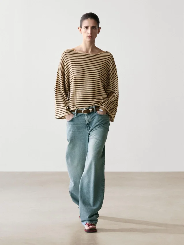 Gestreifter Strickpullover aus 100 % Baumwolle Gestreifter Strickpullover aus 100 % Baumwolle