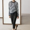 Gestreifter Strickpullover aus Baumwolle und Seide Gestreifter Strickpullover aus Baumwolle und Seide