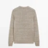 Gestreifter Strickpullover mit Rundhalsausschnitt Gestreifter Strickpullover mit Rundhalsausschnitt
