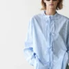 Gestreiftes Hemd aus 100 % Baumwolle Gestreiftes Hemd aus 100 % Baumwolle