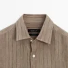 Gestreiftes Hemd aus 100 % Leinen Gestreiftes Hemd aus 100 % Leinen