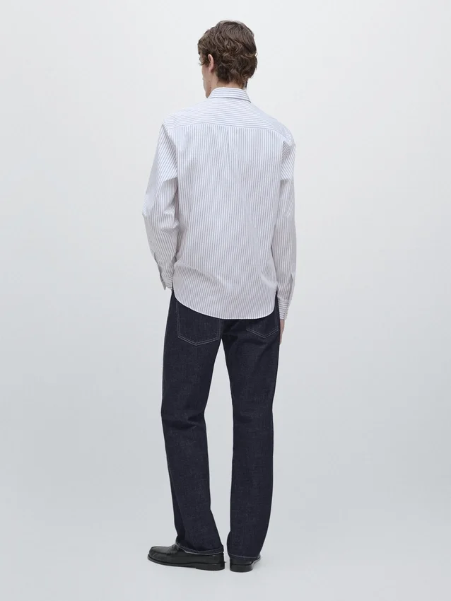 Gestreiftes Hemd in Regular-Passform Gestreiftes Hemd in Regular-Passform