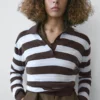 Gestreiftes Poloshirt aus Baumwollstrick Gestreiftes Poloshirt aus Baumwollstrick