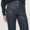 Gewachste Hose mit ausgestelltem Schnitt Gewachste Hose mit ausgestelltem Schnitt
