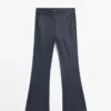Gewachste Hose mit ausgestelltem Schnitt Gewachste Hose mit ausgestelltem Schnitt