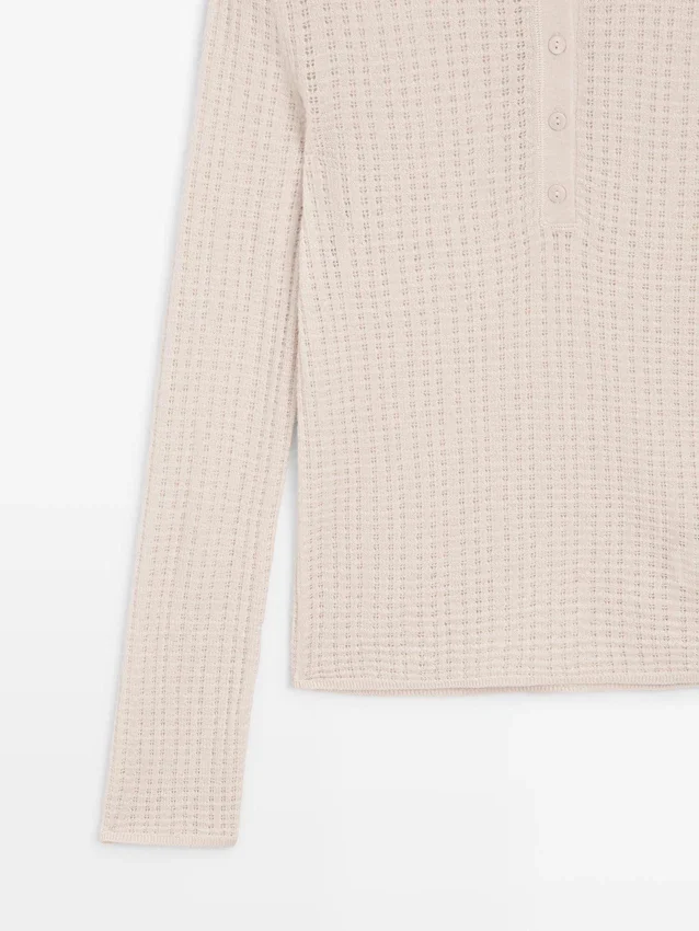 Henley-Pullover aus Wollmischung mit Cutwork-Verzierung Henley-Pullover aus Wollmischung mit Cutwork-Verzierung