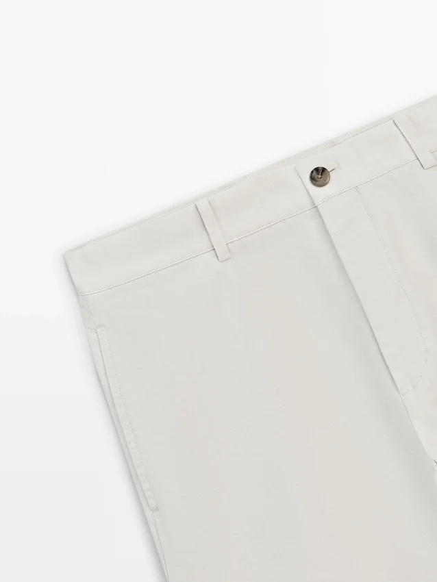 Hose aus Baumwolle und Leinen mit konischer Passform Hose aus Baumwolle und Leinen mit konischer Passform