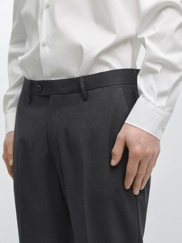 Hose aus kalter Wolle Hose aus kalter Wolle