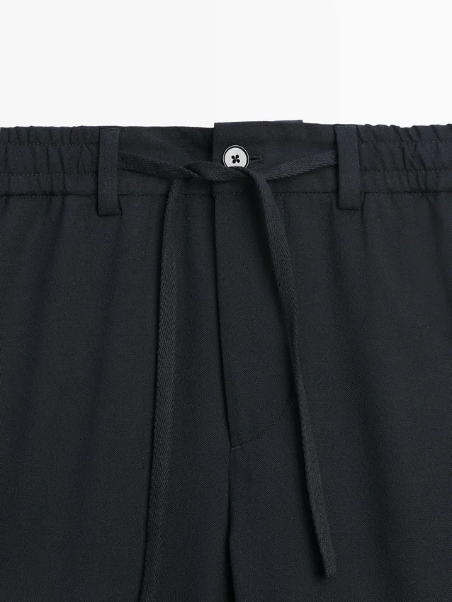 Hose aus strukturierter Wolle Hose aus strukturierter Wolle
