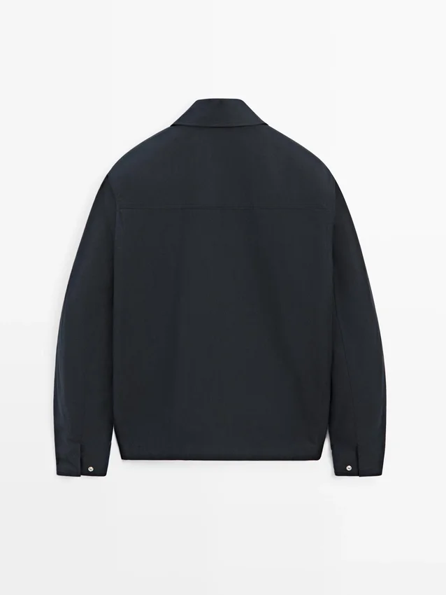 Jacke aus Baumwollmischgewebe mit Knebelverschluss Jacke aus Baumwollmischgewebe mit Knebelverschluss
